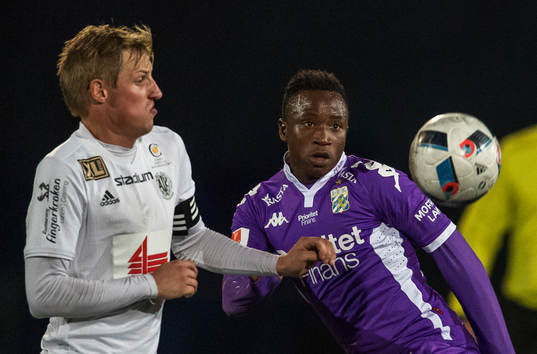 Oskarshamns Eric Persson och IFK Göteborgs Kasim Prosper