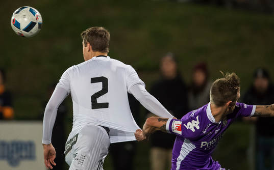 Oskarshamns Jesper Löfgren och IFK Göteborgs Sören Rieks
