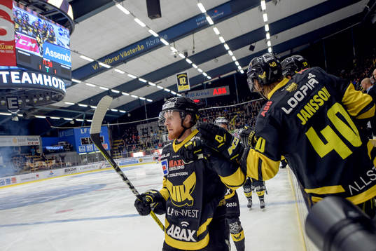 Västerås Christopher Fish jublar