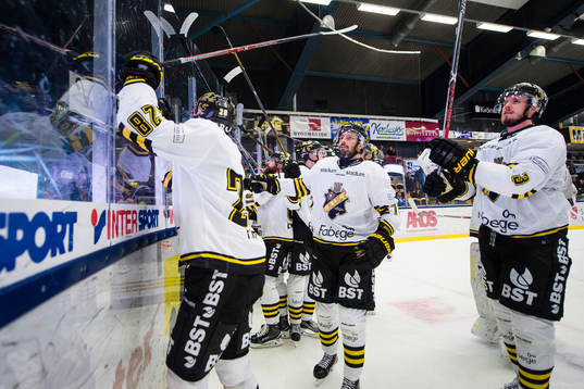 s Jesper Frödén, Daniel Olsson Trkulja och Jens Hellgren
