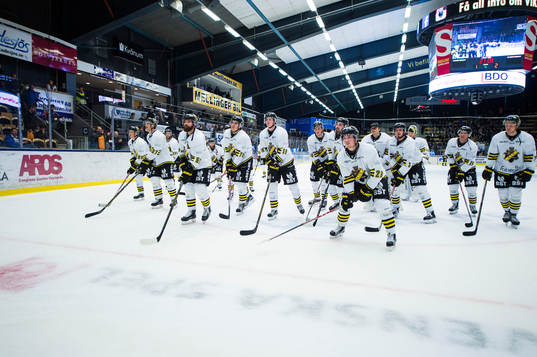 s spelare tackar publiken