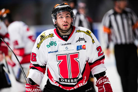 Örebros Greg Squires