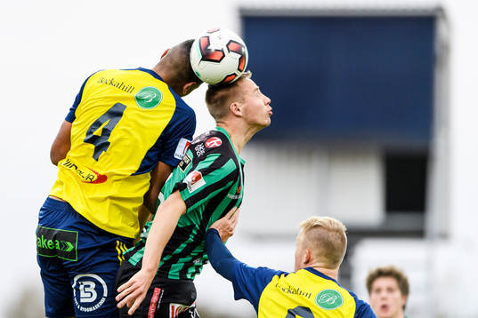 Bläddra bland fler bilder av Fotboll, Superettan, Varberg - Ängelholm