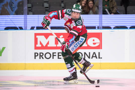 Frölundas Kristian Vesalainen värmer upp innan