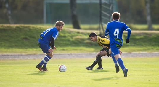 IFK Hässleholms Diego Delgado i matchen i division 2