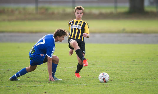 IFK Hässleholms Erik Åbergi matchen i division 2 mellan