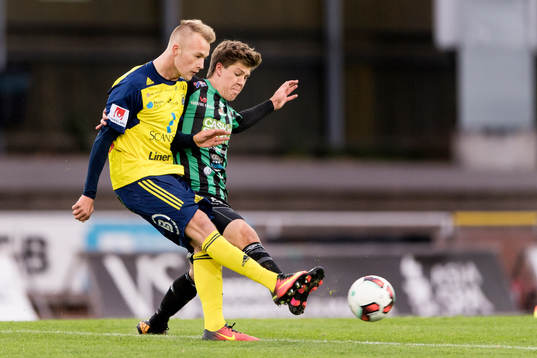 Ängelholms Christian Ljungberg och Varbergs Joel Palmquist