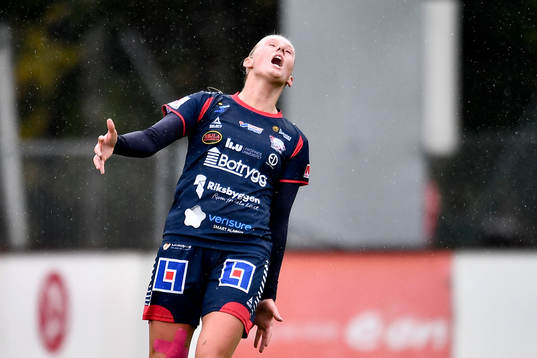 Linköpings Stina Blackstenius deppar