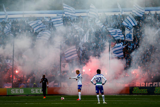 Bengal rök från Malmö FFs supportar