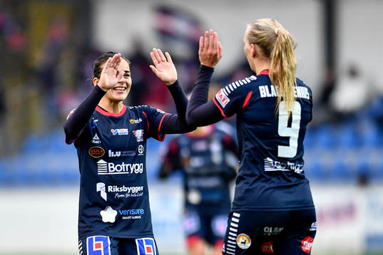 Linköpings Stina Blackstenius jublar