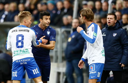 Norrköpings Nicklas Bärkroth, Malmö FFs Erdal Rakip och