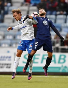 Norrköpings Linus Wahlqvist och Malmö FFs Erdal Rakip