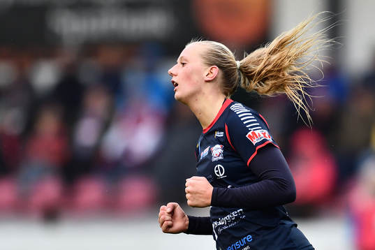 Linköpings Stina Blackstenius jublar