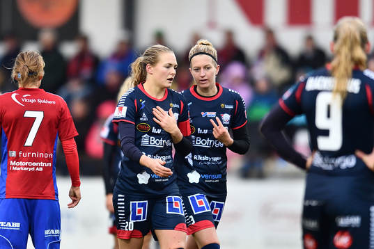 Linköpings Magdalena Eriksson och Janni Arnth Jensen