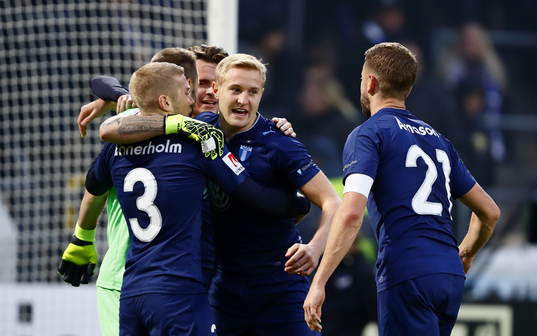 Malmö FFs spelare jublar