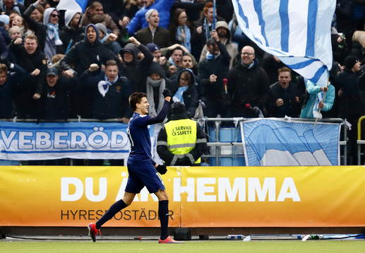 Malmö FFs Alexander Jeremejeff jublar