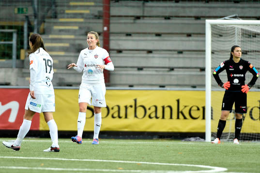 Rosengårds Iva Landeka, Emma Berglund och målvakt Zecira