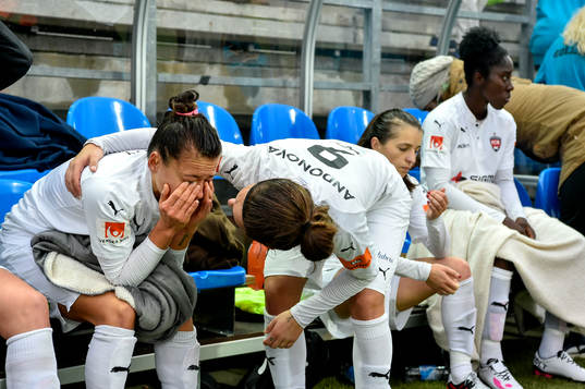 Rosengårds Alexandra Lowe Riley och Natasa Andonova deppar
