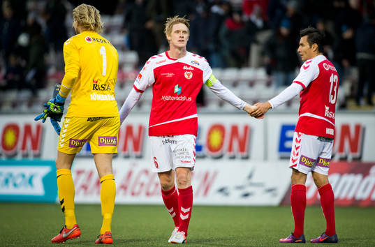 Kalmars målvakt Ole Söderberg, Rasmus Elm och Emin Nouri