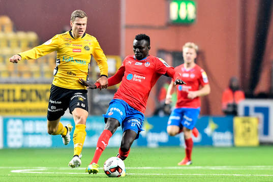 Elfsborgs Viktor Claesson och Helsingborgs Lalawélé