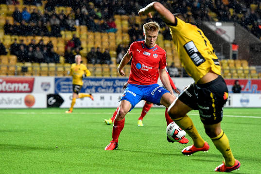 Helsingborgs Andreas Landgren och Elfsborgs Issam Jebali