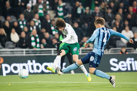 Hammarbys Romulo Cabral Pereira Pinto skjuter 4-2 förbi