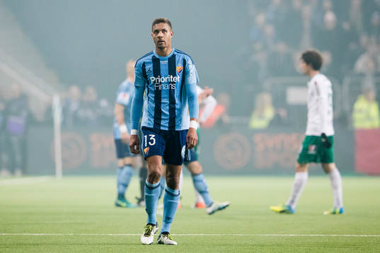Djurgårdens Mathias Ranegie ser deppig ut