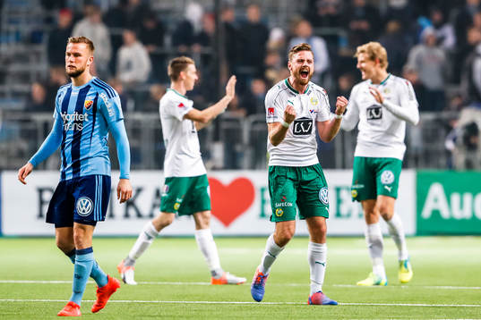 Djurgårdens Alexander Faltsetas deppar samtidigt som