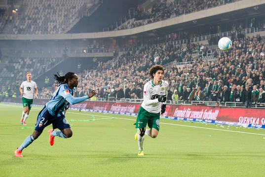 Djurgårdens Kebba Ceesay och Hammarbys Romulo Cabral