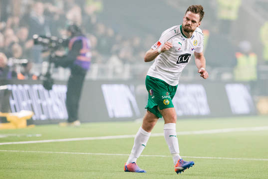 Hammarbys Arnór Smárason jublar
