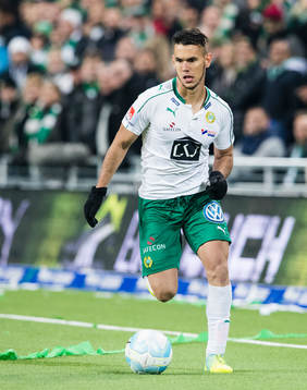 Hammarbys Alexssander Medeiros de Azeredo med bollen
