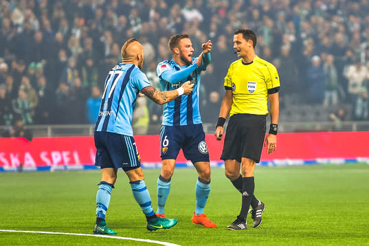 Djurgårdens Magnus Eriksson och Alexander Faltsetas i
