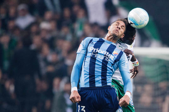 Djurgårdens Mathias Ranegie och Hammarbys Joseph Aidoo