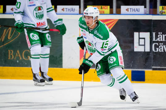 Rögles Simon Ryfors före ishockeymatchen i SHL mellan