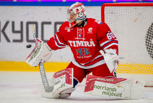 Timrås målvakt Adam Ohre ingöt ishockeymatchen i