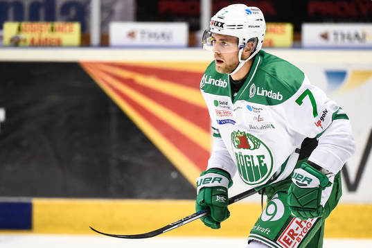 Rögles Patrik Cehlin jublar