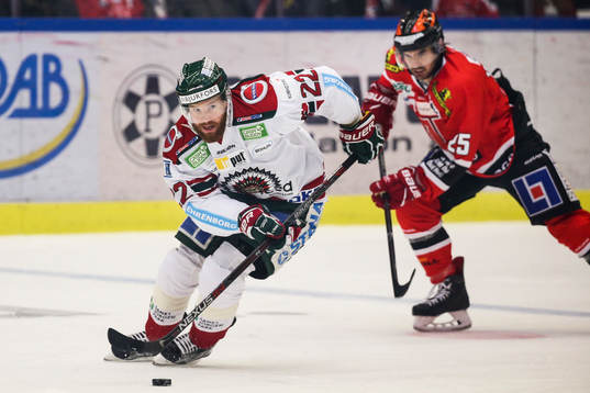 Frölundas Robin Figren och Örebros Martin Johansson