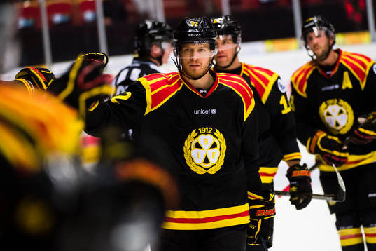 Brynäs Nick Johnson jublar