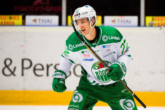 Rögles Sebastian Wännström jublar