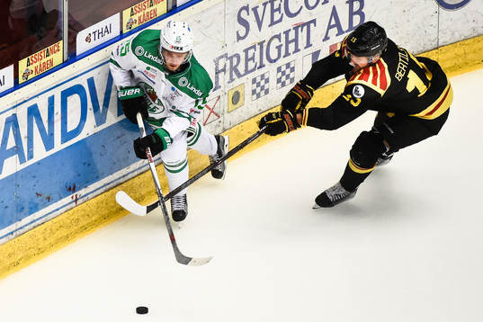 Rögles Simon Ryfors och Brynäs Simon Bertilsson
