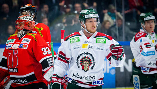 Jubel vid Frölundas 0-2 mål med Simon Hjalmarsson och