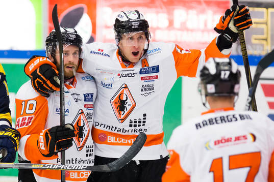 Karlskronas Mattias Guter jublar