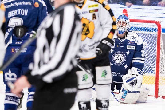 Leksands målvakt Atte Engren deppar