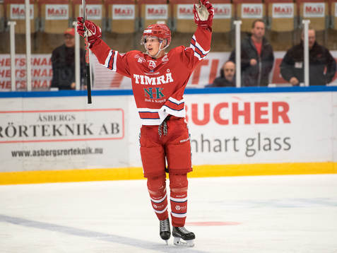 Timrås Elias Pettersson jublar