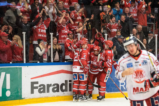 Timrås Ludvig Nilsson, Jens Westin, Jonathan Dahlén jublar