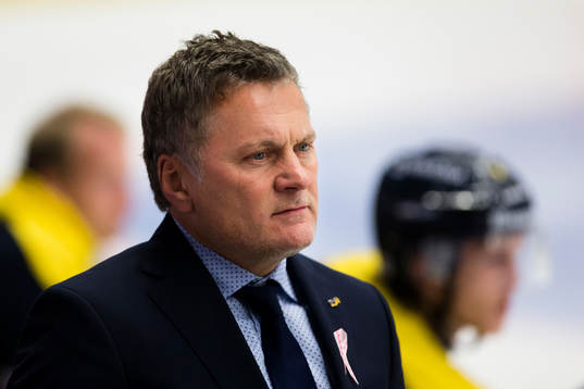 s assisterande tränare Stephan Lundh