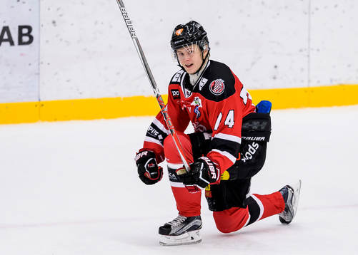 Piteås Petter Mäkitalo jublar