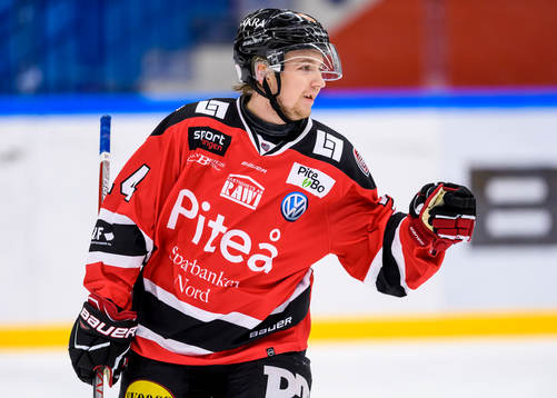 Piteås Viktor Sandberg jublar