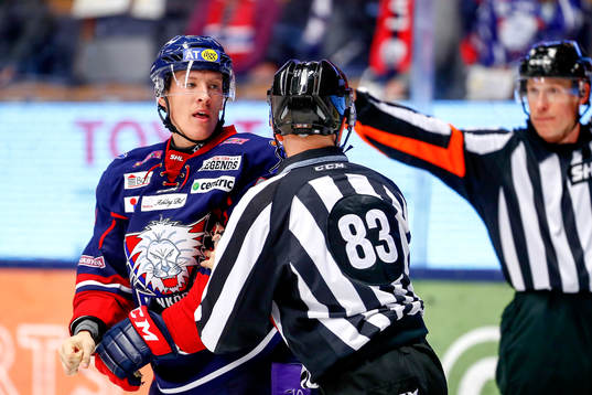 Linköpings Emil Sylvegård får matchstraff
