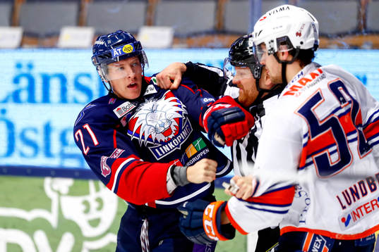Linköpings Emil Sylvegård får matchstraff